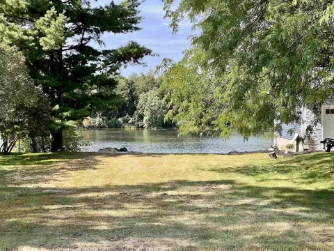 1255 Queensway, Lake Isabella, MI 48893