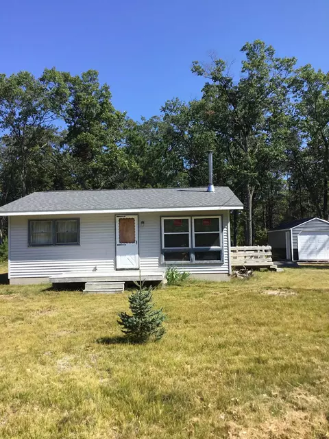 6926 Wentworth, Oscoda, MI 48750