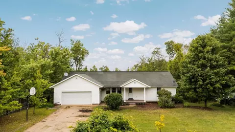 1719 Vanderlip, Traverse City, MI 49686