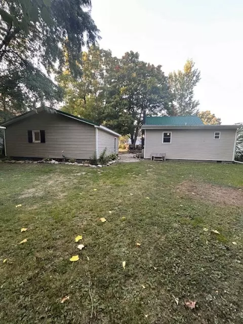 Exterior - 610 E South, Ithaca, MI 48847 photo 5 of 6
