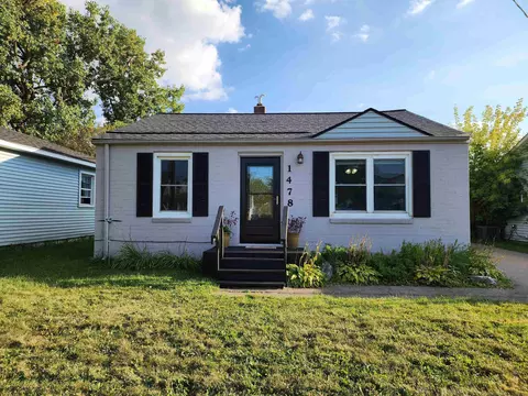 1478 Friel, Burton, MI 48529