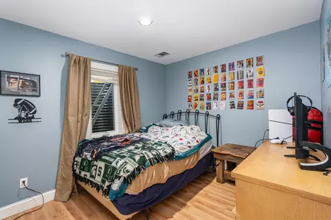Bedroom - 528 N Ithaca, Ithaca, MI 48847 photo 6 of 7