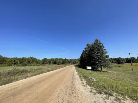 6160 Meredith Grade, Harrison, MI 48625 photo 29