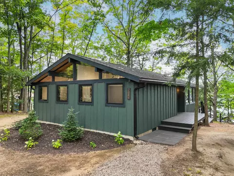 7084 Little Twin Lake Rd NE, Mancelona, MI 49659