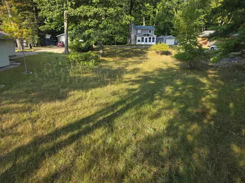 Campbell, Hale, MI 48739 photo 5