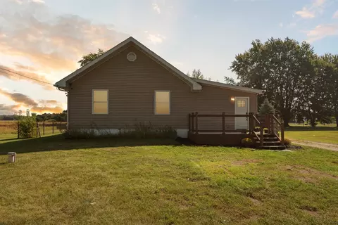 8208 N Grafton, Alma, MI 48801