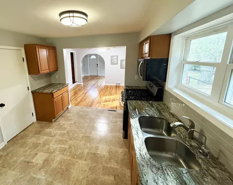 215 E Surrey, Farwell, MI 48622 photo 6