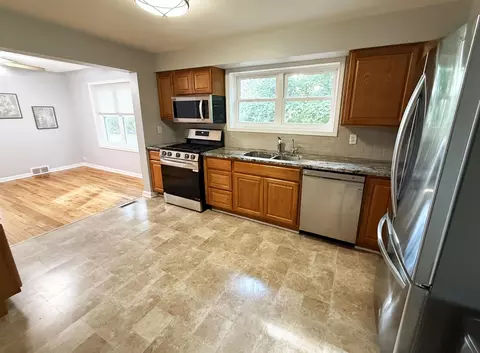 215 E Surrey, Farwell, MI 48622 photo 4