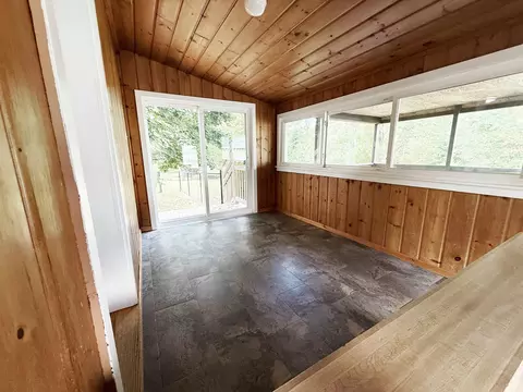 215 E Surrey, Farwell, MI 48622 photo 21