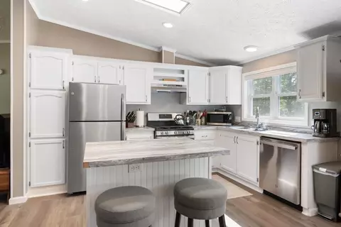 Kitchen - 5388 Powers, Alanson, MI 49706 photo 1 of 3