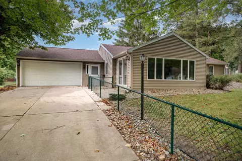534 Iowa, Alma, MI 48801