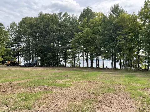 S Lee Point, Suttons Bay, MI 49682