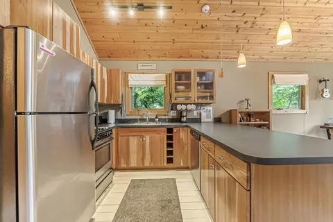 Kitchen - 525 E Oak, Leland, MI 49654 photo 2 of 3