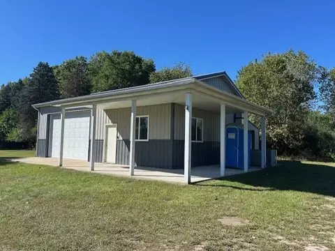2815 N Osborn, Sumner, MI 48889 photo 15