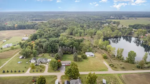 2815 N Osborn, Sumner, MI 48889 photo 28