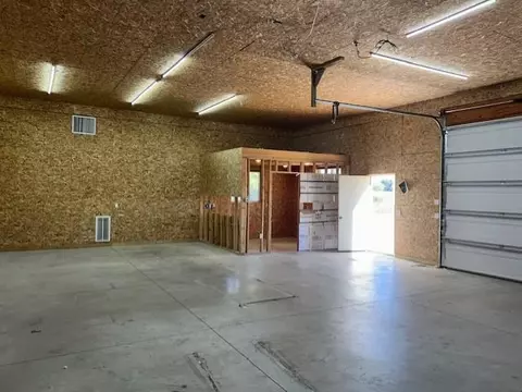 2815 N Osborn, Sumner, MI 48889 photo 19