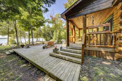 6250 S Lake Leelanau, Traverse City, MI 49684