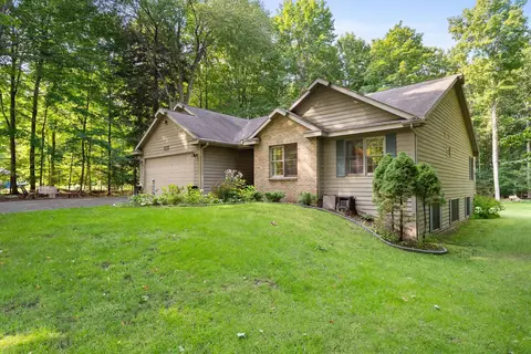 9702 Echo Vly, Traverse City, MI 49685