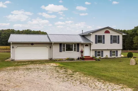 6786 Summit City, Kingsley, MI 49649