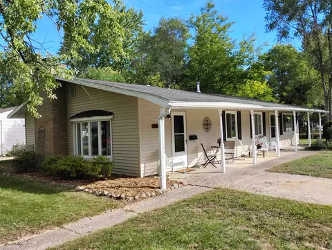 1607 E High, Mount Pleasant, MI 48858 photo 2