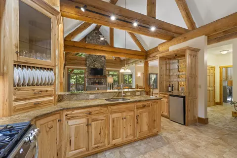 Kitchen - 15382 Maxey, Arcadia, MI 49613 photo 5 of 5