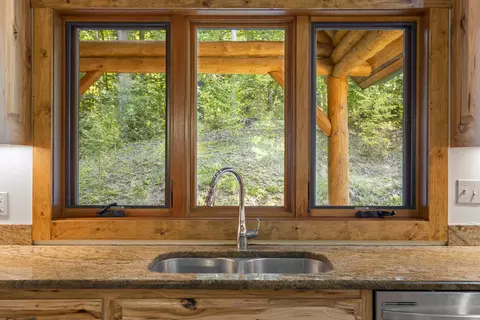 Kitchen - 15382 Maxey, Arcadia, MI 49613 photo 2 of 5
