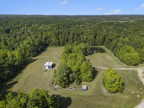 6741 Beckett, Gaylord, MI 49735