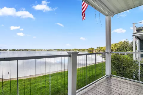 658 S S Lk, Cadillac, MI 49601