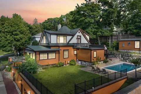 128 E Pne, Cadillac, MI 49601