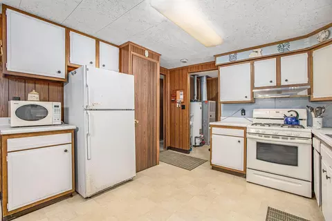 Kitchen - 10643 White Pne, Interlochen, MI 49643 photo 1 of 2