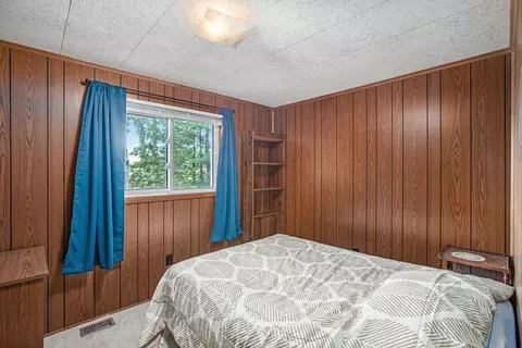 Bedroom - 10643 White Pne, Interlochen, MI 49643 photo 2 of 3