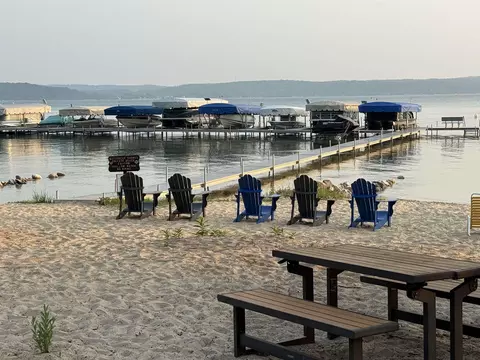 Arbutus, Beulah, MI 49617