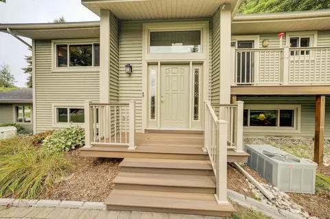 7920 S Shoreside, Traverse City, MI 49684