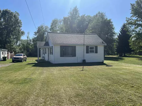 2096 E Coggins, Pinconning, MI 48650