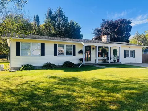 1828 E Michigan, Mount Pleasant, MI 48858