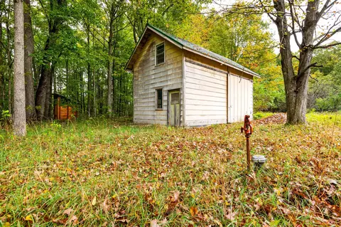 9400 Love, Benzonia, MI 49616