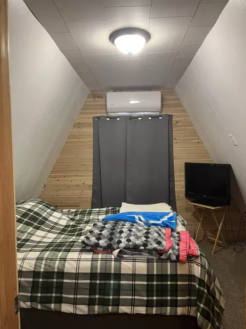 Bedroom - 1053 Radov, Gladwin, MI 48624 photo 1 of 4