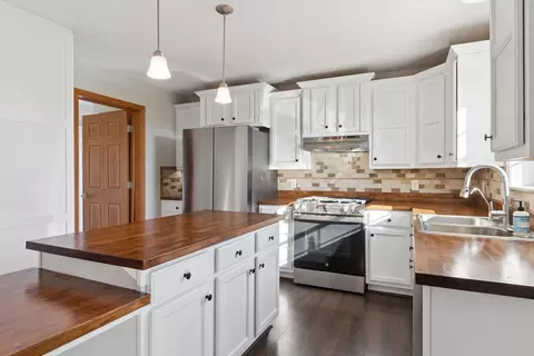 Kitchen - 9028 E Jefferson, Wheeler, MI 48662 photo 2 of 4