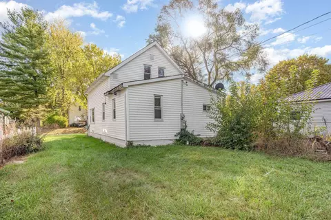 Exterior - 112 Windsor, Alma, MI 48801 photo 2 of 2