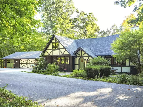 2920 W Schuss Mtn, Bellaire, MI 49615