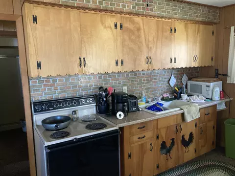 Kitchen - 3307 Deerfield #LOT : 44, Lupton, MI 48635 photo 2 of 2