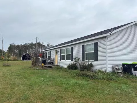 2882 School, Petoskey, MI 49770