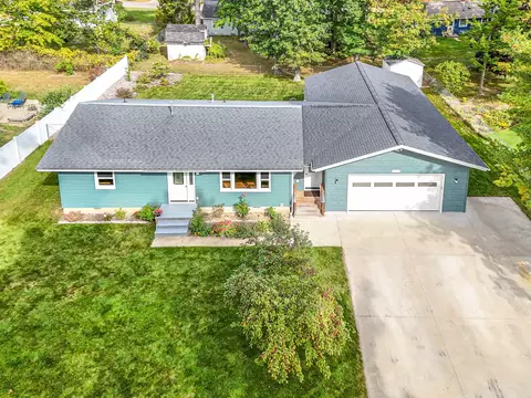 1903 Maple, Traverse City, MI 49686
