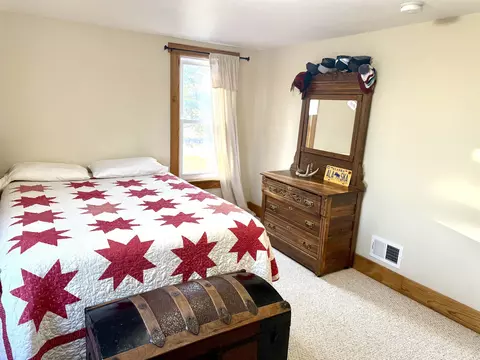 Bedroom - 4651 S Begole, Ithaca, MI 48847 photo 7 of 7