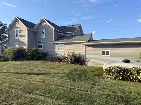 Exterior - 4651 S Begole, Ithaca, MI 48847 photo 7 of 11