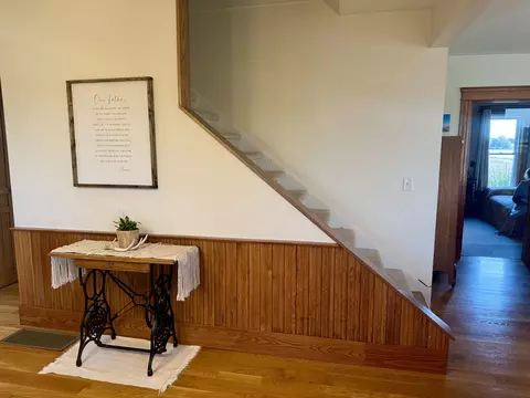Entry Way - 4651 S Begole, Ithaca, MI 48847 photo 2 of 6