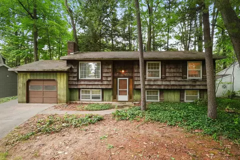 1620 E Front, Traverse City, MI 49686