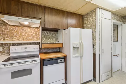 Kitchen - 804 Hannah, Alma, MI 48801 photo 3 of 5