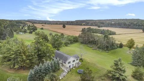 11355 N Us-31 N, Charlevoix, MI 49720