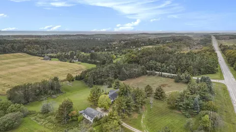 11355 N Us-31 N, Charlevoix, MI 49720 photo 3